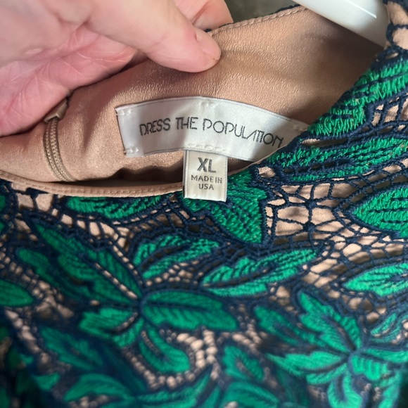 Women’s Shift Dress - Picture 2 of 5